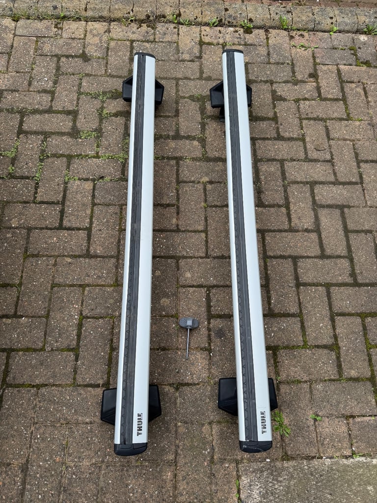 image for Thule 127cm aluminium wing bars and foot pack for Audi A1 from 2019 onwards 