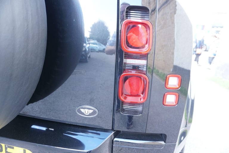 2023 Land Rover Defender 3.0 D300 X-Dynamic HSE 110 5dr Auto [7 Seat] ESTATE DIESEL Automatic