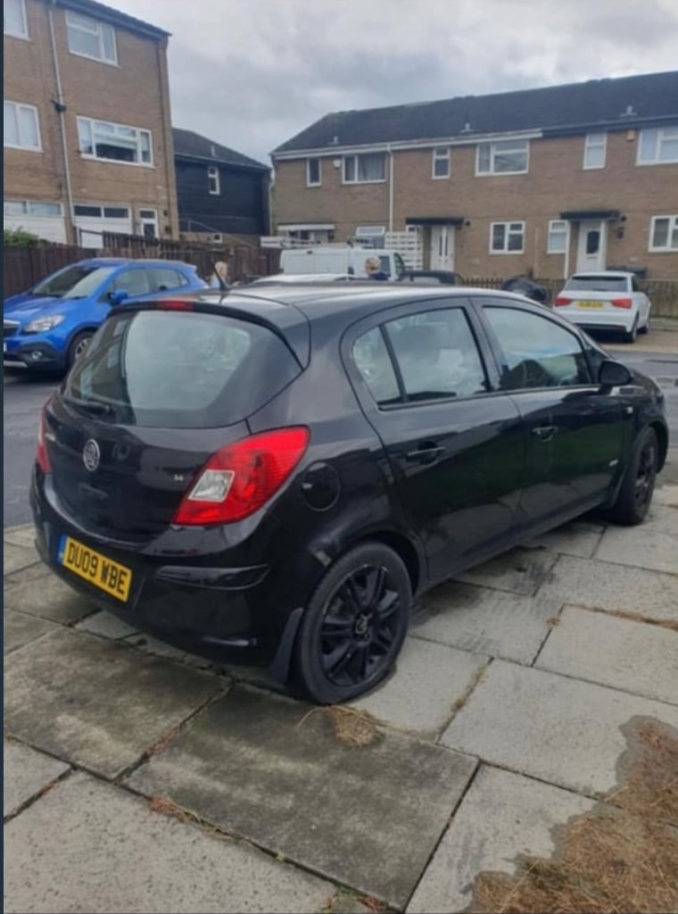 2009 VAUXHALL CORSA 1.4 PETROL FULL YEARS MOT 83K MILES STARTS N DRIVES GREAT CHEAP ON INSURANCE