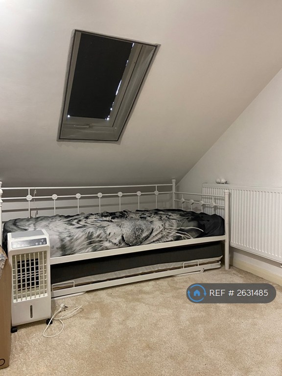 4 bedroom house in Chapel Road, Hounslow, TW3 (4 bed) (#2631485)