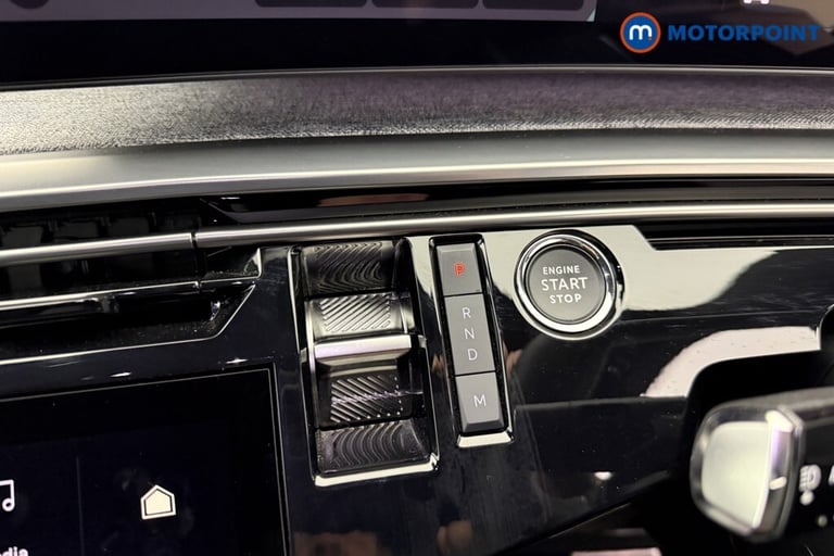 2024 Peugeot 3008 1.2 Hybrid 136 GT 5dr e-DSC6 SUV Petrol Automatic