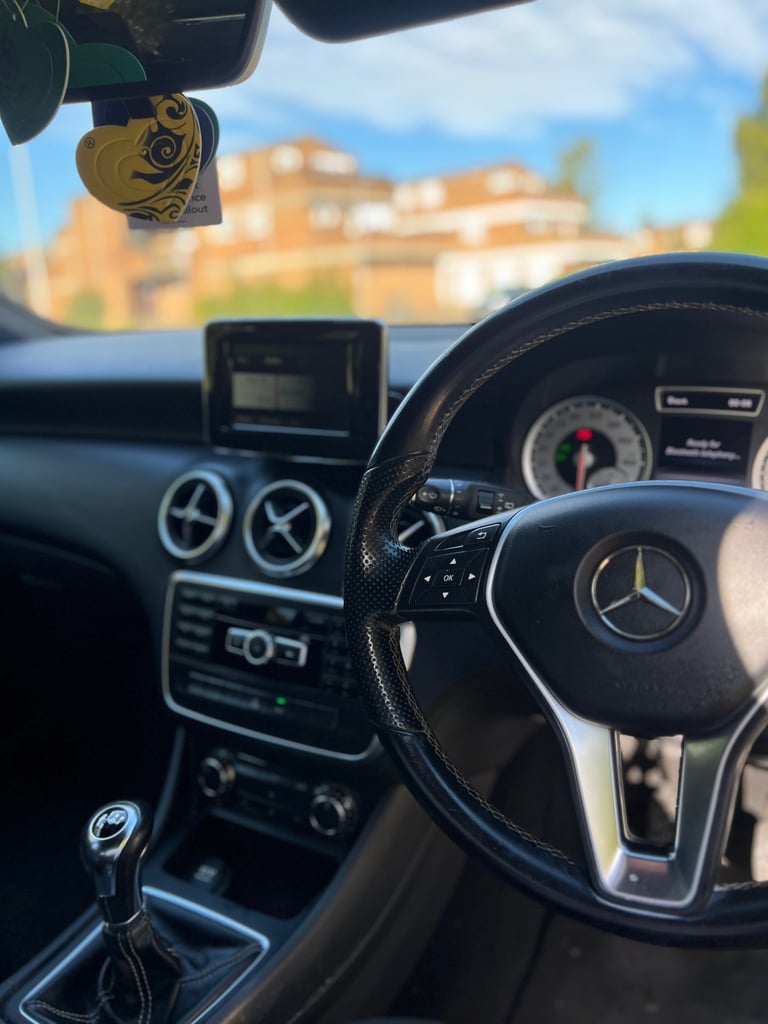 MERCEDES-BENZ A200 SPORT 2014