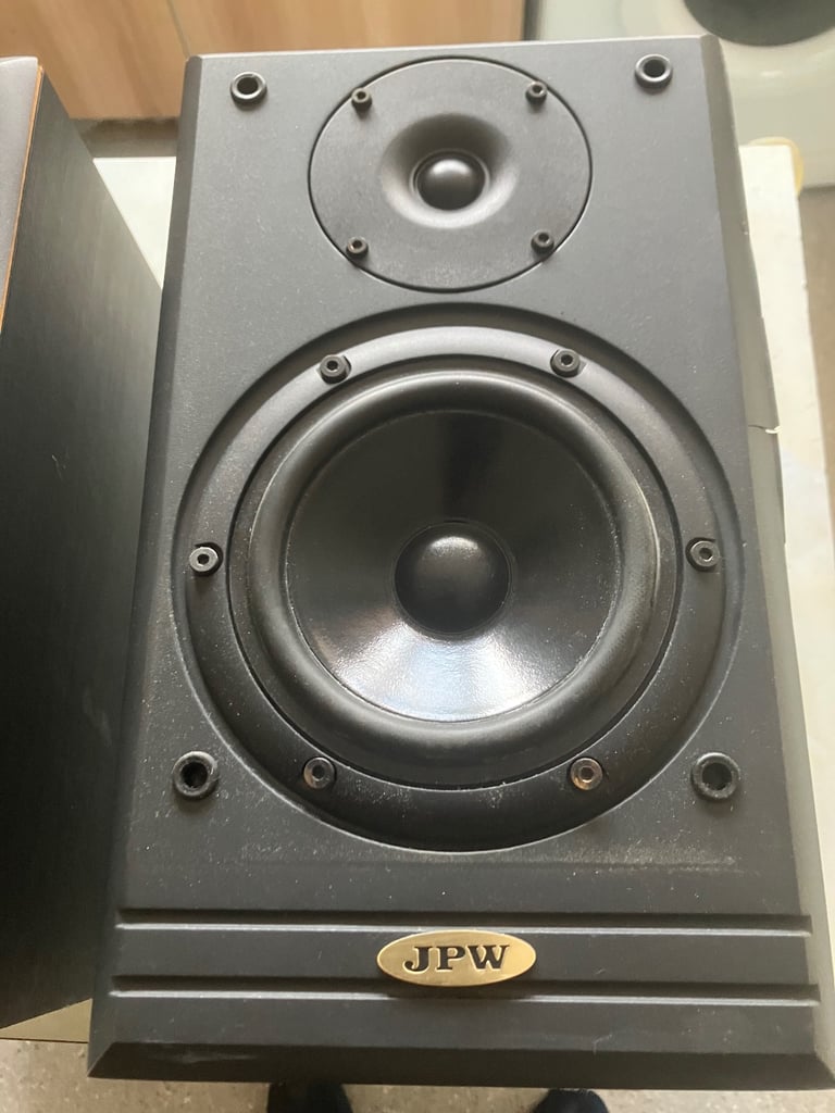 JPW ML 510 2 Way Bookshelf Loudspeakers