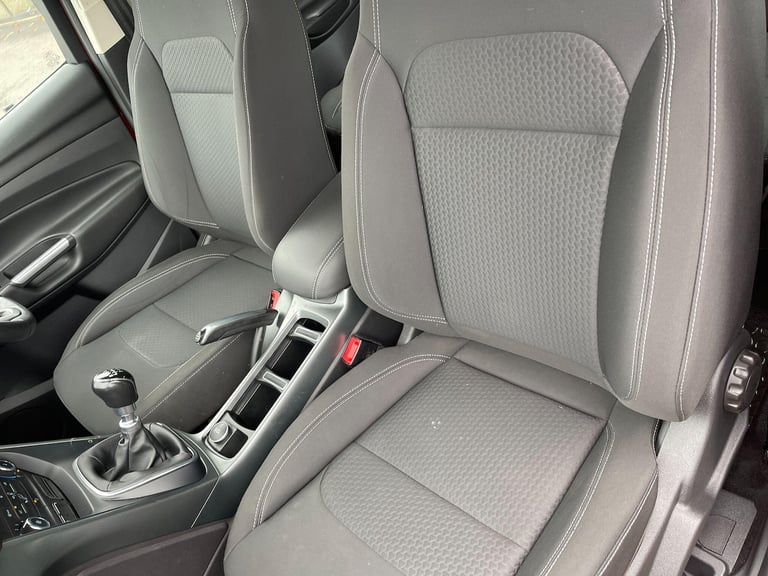 2018 Ford Kuga 2.0 TDCi EcoBlue Zetec AWD Euro 6 (s/s) 5dr HATCHBACK Diesel Manual