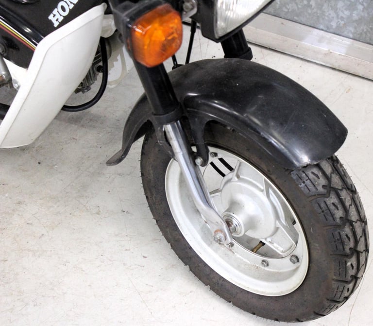 1982 82 Y HONDA CF70 CF 70 CHALLY 3SPD AUTOMATIC CLASSIC SCOOTER UK BIKE NEW MOT