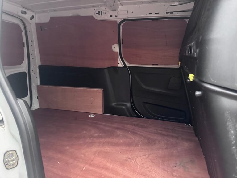 2020 Peugeot Partner 1.5 BlueHDi 950 Professional Long Panel Van 6dr Diesel Manual LWB Euro 6 (1 ...