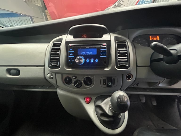 2006 Vauxhall Vivaro Vivaro 2900 DI SWB Crew Cab DIESEL Manual