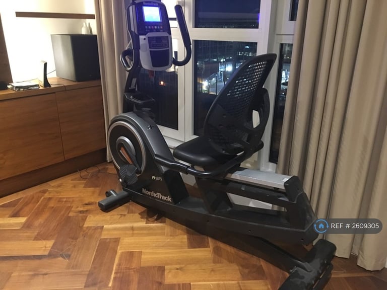 2 bedroom flat in Bridge Place, London, SW1V (2 bed) (#2609305)