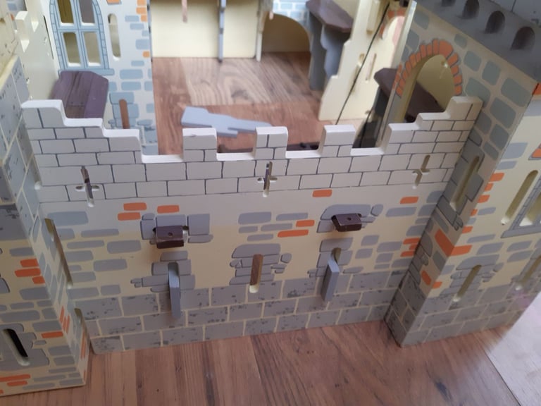 Papo Toy Weapon Master Castle