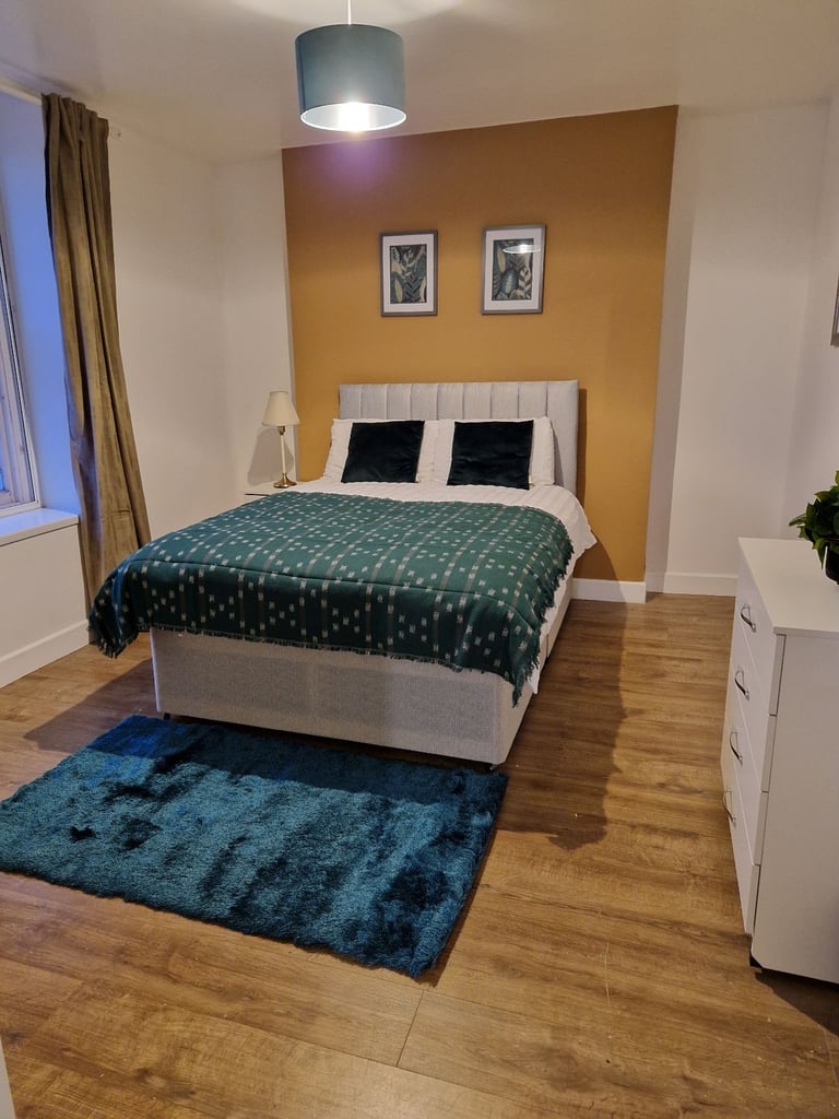 Fully Furnished 2-Bed Apartment, Minehead – All Bills Included – Perfect for Hinkley Point Workers