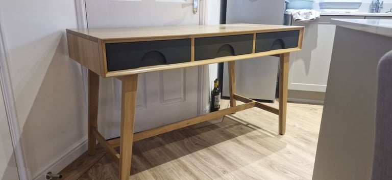 Oak furniture land desk and office chait