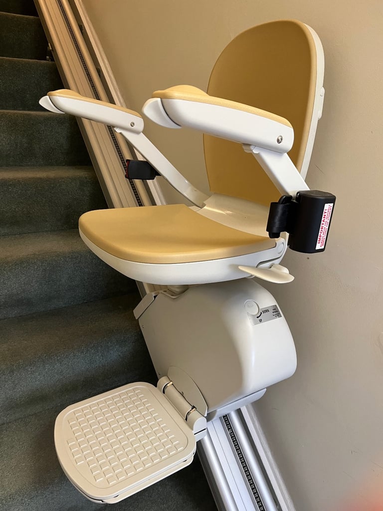 Acorn Straight Stairlift with remote control 