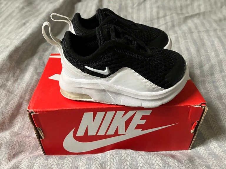 Second Hand Women s Trainers Training Shoes for Sale in