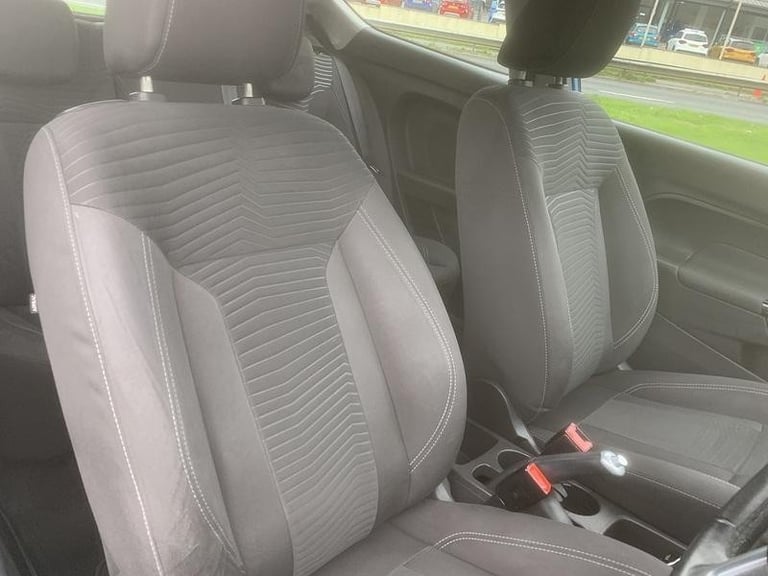 2014 Ford Fiesta Zetec 1.0T - new MOT - Only 35000 miles