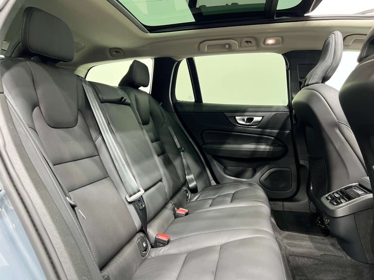 2023 Volvo V60 2.0 V60 Ultimate B4 MHEV Auto 5dr Estate Hybrid Automatic