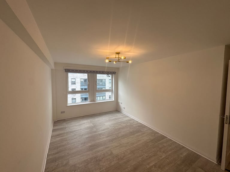 WALLACE STREET, Modern 2 Bedroom Apartment TO LET – £1,095 PCM