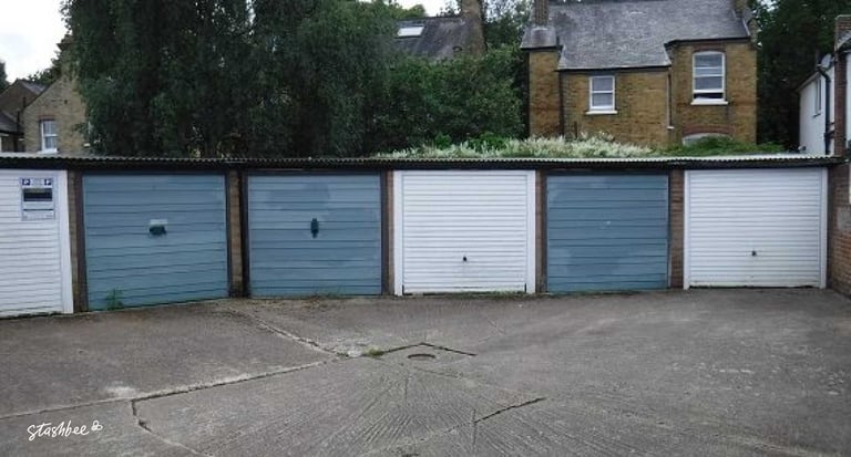 Garage to rent in Enfield (EN2) | Stashbee