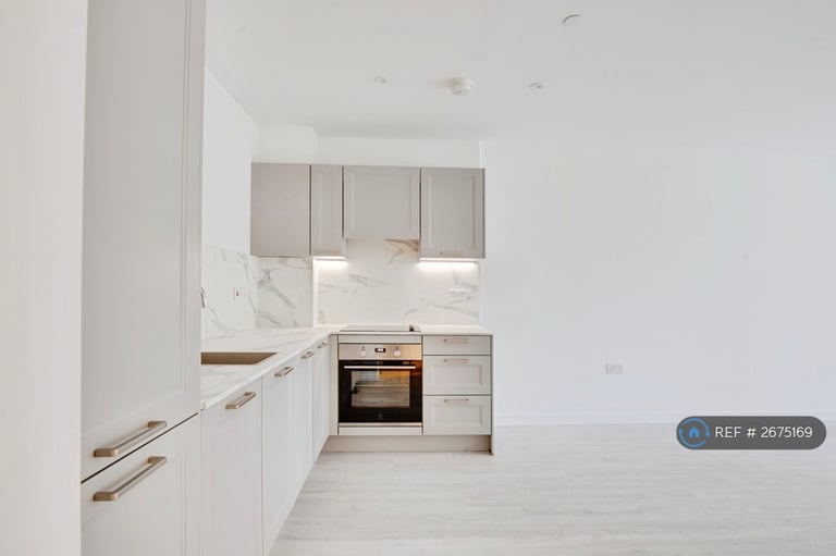 1 bedroom flat in Calotype Lane, Harrow, HA1 (1 bed) (#2675169)