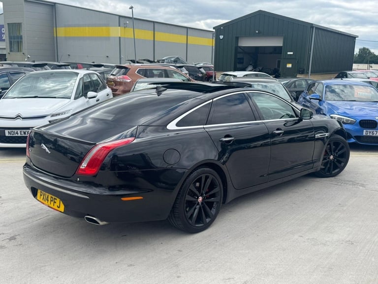 2014 Jaguar XJ 3.0d V6 Portfolio Auto Euro 5 (s/s) 4dr SALOON Diesel Automatic