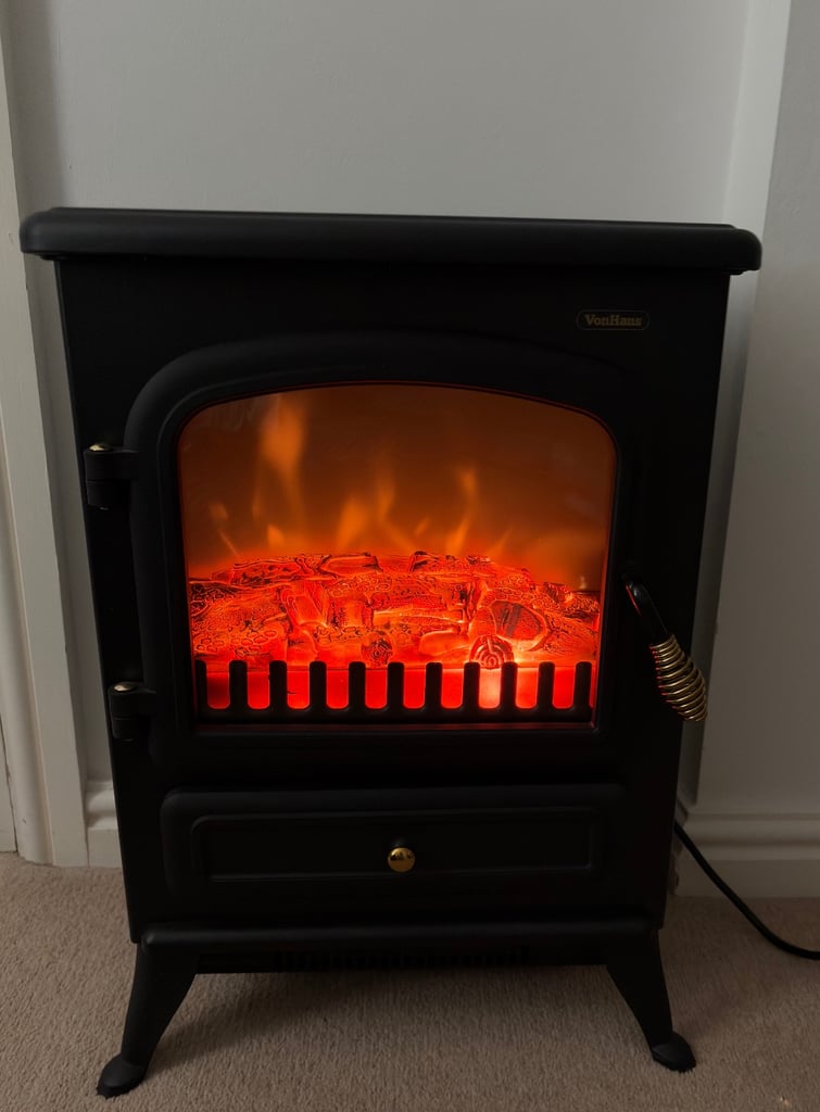 image for Vonhaus Electric Fire - NEW, Black