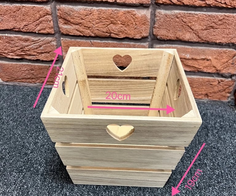 Wooden decorative basket 