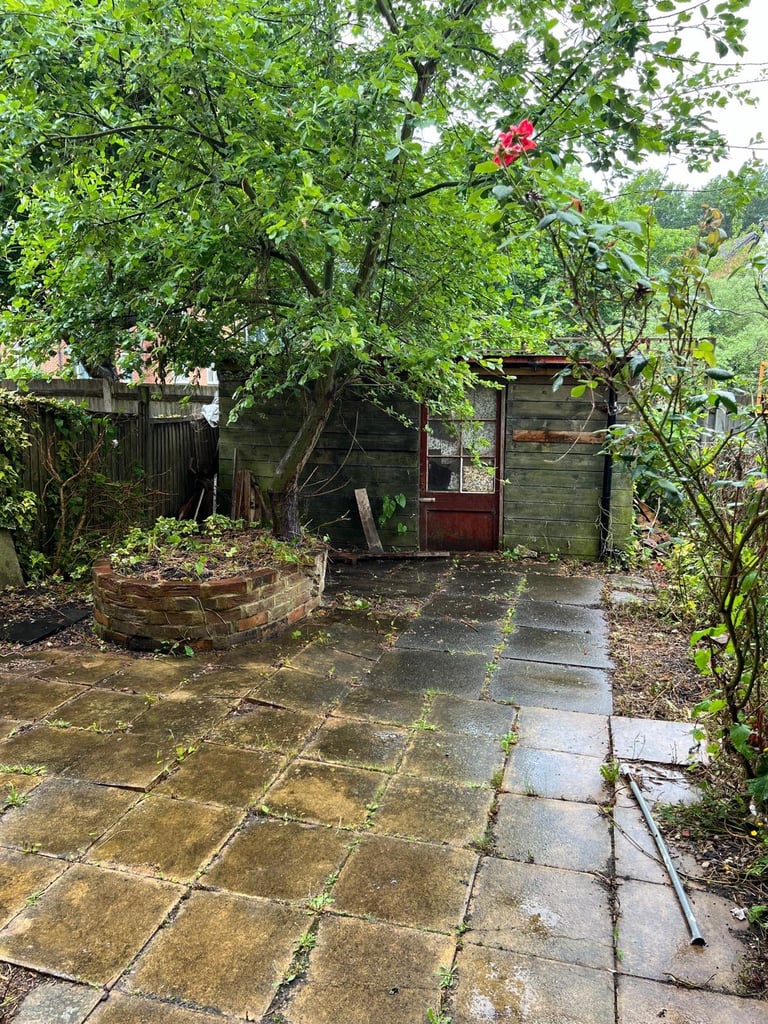 Studio flat in Leicestershire LE10 0DH