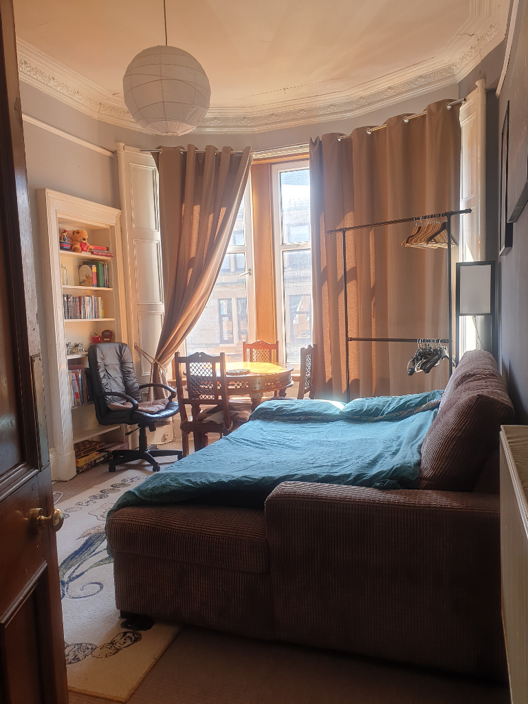 A cosy west end room 