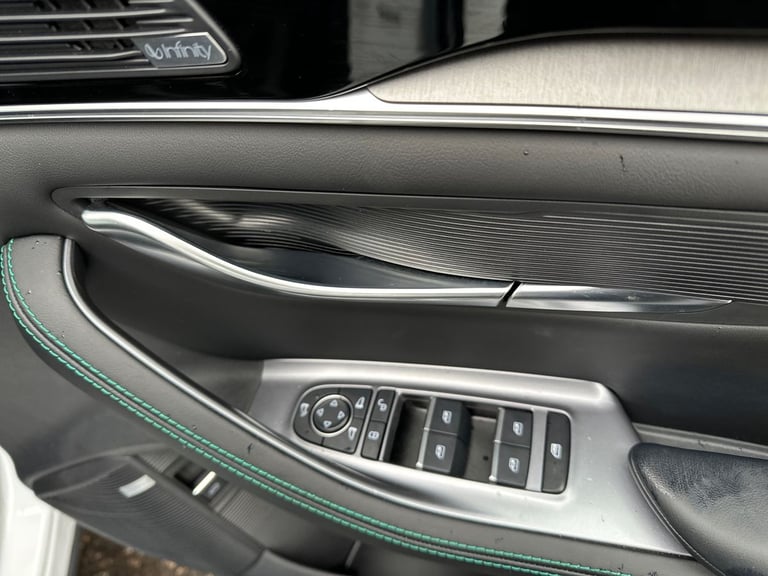 2025 BYD Seal U DM-i 5Dr Boost 1.5 PHEV Auto Estate Petrol Parallel PHEV Automatic