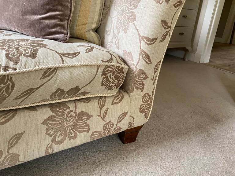 Large seater for Sale Sofas, Couches Armchairs Gumtree