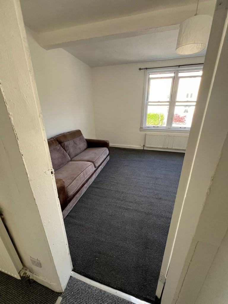 2/3 Room Flat to rent in Prestonfield