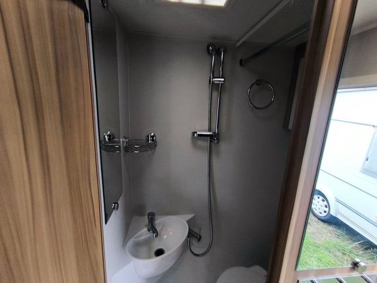 2014 Elddis Xplore 304 – 4 Berth Lightweight Compact Caravan