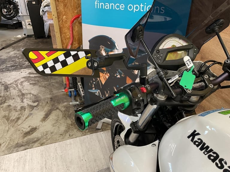 Kawasaki Er6n