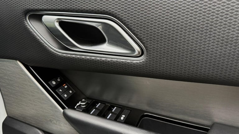 2017 Land Rover Range Rover Velar 2.0 D240 R-Dynamic SE 5dr Auto ESTATE DIESEL Automatic