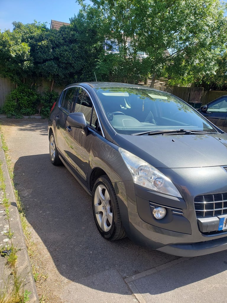 Peugeot, 3008, Hatchback, 2013, Semi-Auto, 1560 (cc), 5 doors
