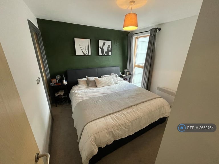 2 bedroom flat in Water Street, Manchester, M3 (2 bed) (#2652764)