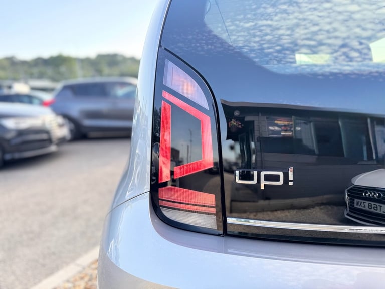 2017 Volkswagen up! 1.0 90PS High Up 3dr HATCHBACK Petrol Manual