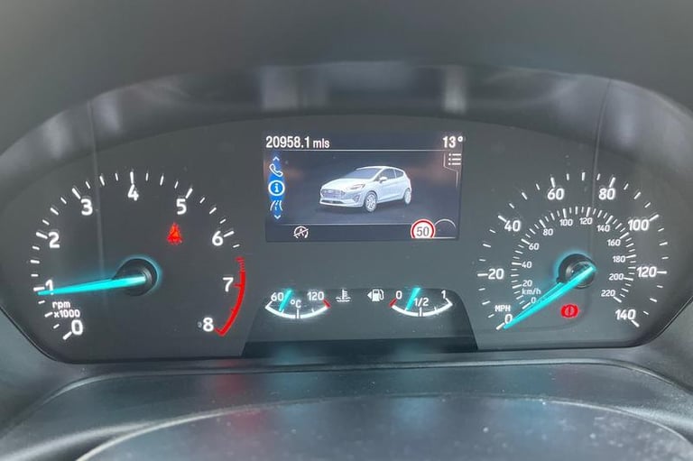 2022 Ford Fiesta 1.0 EcoBoost Hybrid mHEV 125 ST-Line 5dr bluetooth dab radio reversing sens Hatc...