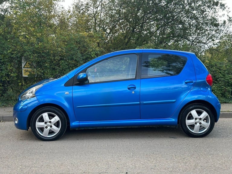 2009 Toyota AYGO 1.0 VVT-i Blue Euro 4 5dr HATCHBACK Petrol Manual