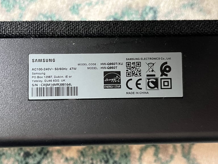 Samsung Soundbar, subwoofer and Rear Speakers