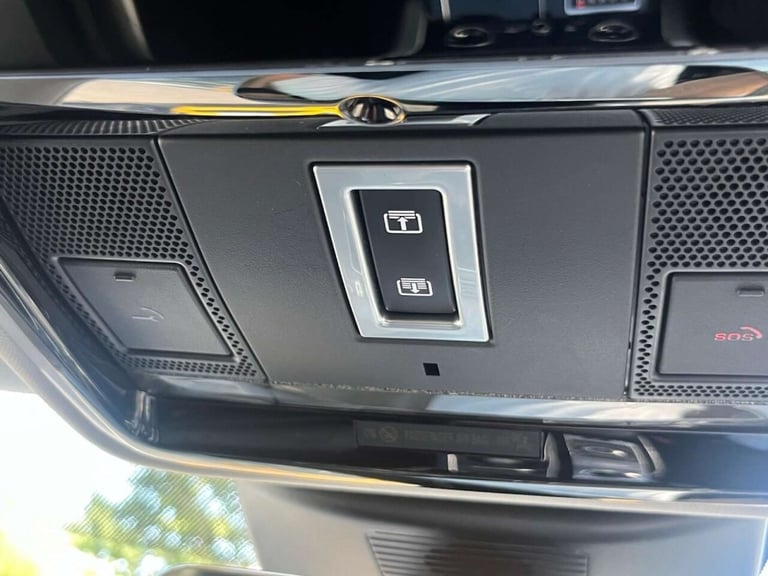 2020 Land Rover Range Rover 2.0 P400e 13.1kWh Vogue SE SUV 5dr Petrol Plug-in Hybrid Auto 4WD Eur...