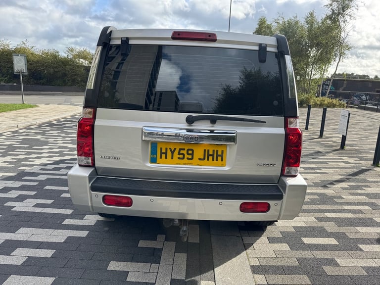 2009 JEEP COMMANDER 3.0 CRD DIESEL AUTO V6 LIMITED SILVER STATIONWAGON 7 SEATER 