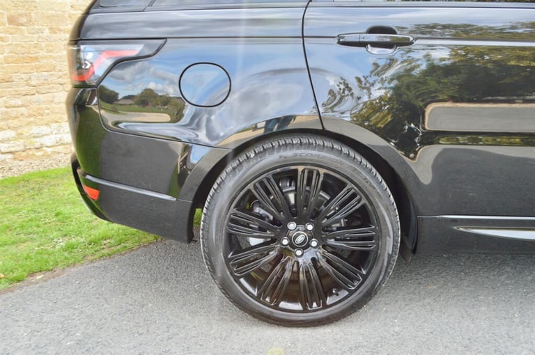 2022 Land Rover Range Rover Sport 3.0 D300 MHEV HSE Dynamic Black SUV 5dr Diesel Auto 4WD Euro 6 ...