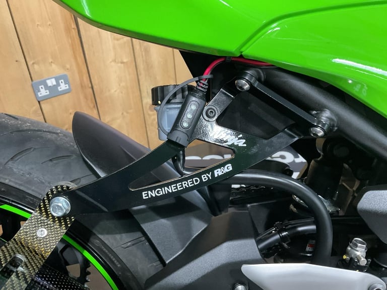 Kawasaki Ninja 500 SE KRT with just 2300 Miles and One Owner! FREE UK DELIVERY!