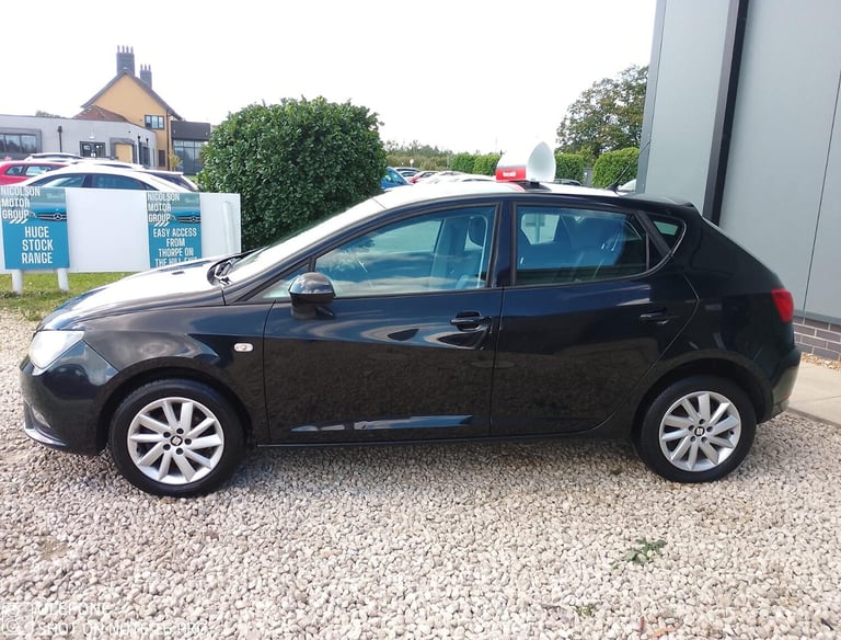 SEAT IBIZA 1.4 SE Black Manual Petrol 2013