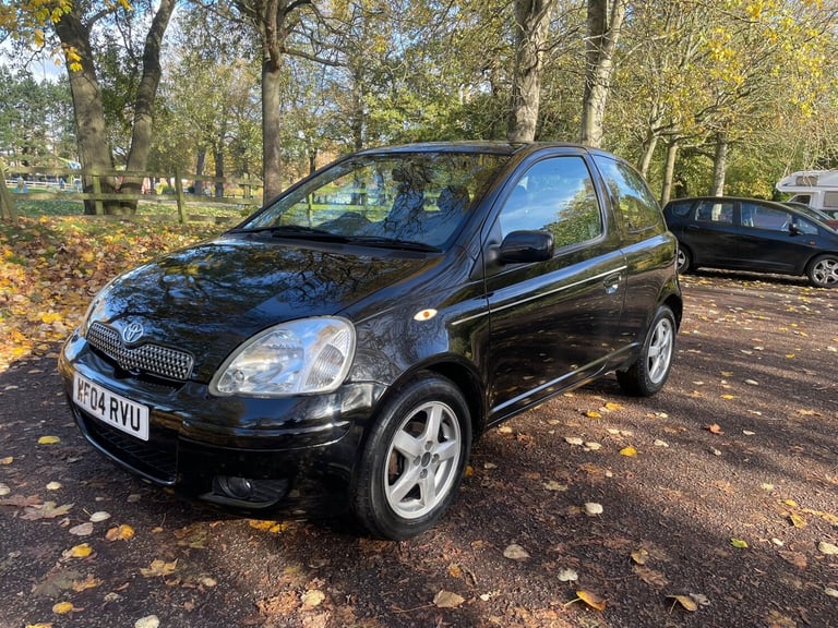 2004 Toyota Yaris 1.3 VVT-i T Spirit 3dr Auto HATCHBACK Petrol Automatic