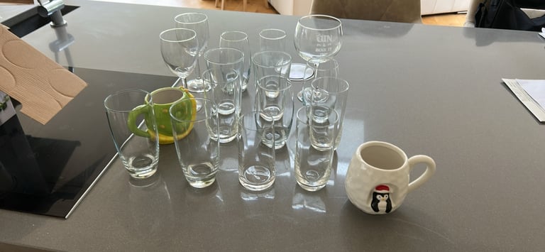 image for Bundle of drinking glassee