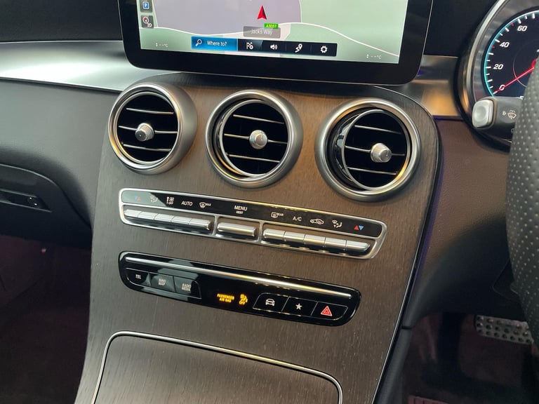 2021 Mercedes-Benz GLC 2.0 GLC300d AMG Line (Premium Plus) SUV 5dr Diesel G-Tronic+ 4MATIC Euro 6...