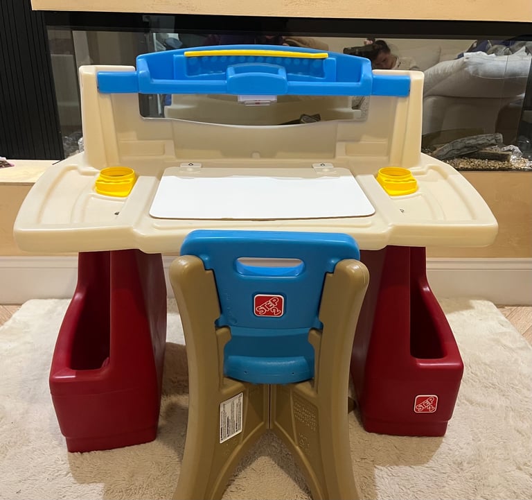 Kids activity desk 