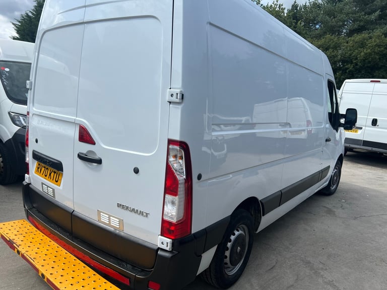 2020 Renault Master MM35dCi 135 Business Medium Roof Van PANEL VAN Diesel Manual
