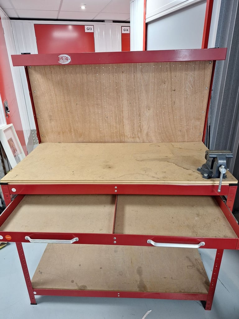Garage workbench with pegboard, 2x drawers, shelves and attached vise
